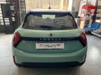 Usata Mini Cooper Classic 114 kW (156 CV) 2025 Azzurro Utilitaria