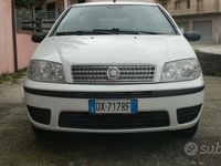 Usata Fiat Punto 77 CV (56 kW) 2009 Bianco Utilitaria