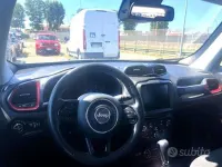 Usata Jeep Renegade Trailhawk 179 CV (131 kW) 2022 Grigio SUV