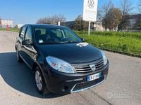 Usata Dacia Sandero 75 CV (55 kW) 2012 Grigio Berlina