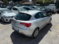 Occasion Alfa Romeo Giulietta 120 ch (88 kW) 2018 Gris Citadine