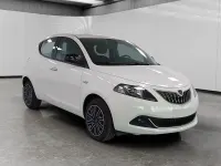 Usata Lancia Ypsilon Gold 70 CV (51 kW) 2023 Bianco Utilitaria