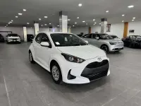 Nuova Toyota Yaris Hybrid Active 116 CV (85 kW) 2025 Bianco Berlina