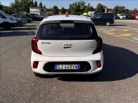 Usata Kia Picanto Urban 67 CV (49 kW) 2022 Bianco Utilitaria