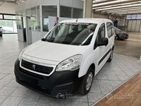 Usata Peugeot TePee Access 75 CV (55 kW) 2018 Bianco Monovolume