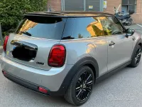 Usata Mini Cooper SE 75 kW (102 CV) 2023 Grigio Utilitaria