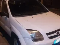 Usata Suzuki Ignis 69 CV (50 kW) 2004 Bianco Utilitaria
