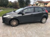 Usata Ford Fiesta Business Edition 97 CV (71 kW) 2015 Grigio Berlina
