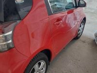 Usata Toyota iQ 98 CV (72 kW) 2010 Rosso Utilitaria