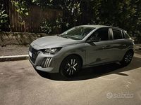 Usata Peugeot 2008 100 CV (73 kW) 2024 Grigio SUV