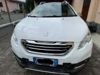 Usata Peugeot 2008 Allure 82 CV (60 kW) 2014 Bianco SUV