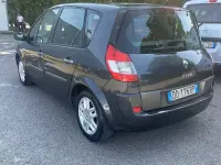 Usata Renault Scénic 106 CV (77 kW) 2008 Grigio Monovolume