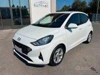 Usata Hyundai i10 Advanced 67 CV (49 kW) 2023 Bianco Utilitaria
