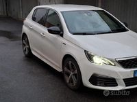 Usata Peugeot 2008 130 CV (95 kW) 2018 Bianco SUV