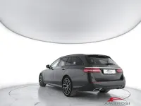Usata Mercedes E220 Premium 194 CV (142 kW) 2022 Grigio Station wagon
