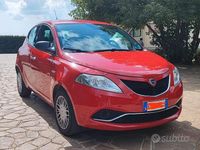 Usata Lancia Ypsilon 69 CV (50 kW) 2017 Rosso Utilitaria