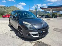 Usata Renault Scénic III 110 CV (80 kW) 2011 Grigio Monovolume