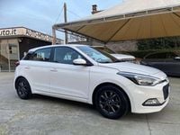 Usata Hyundai i20 Comfort 84 CV (61 kW) 2017 Bianco Berlina