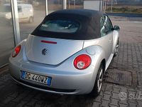 Usata VW Beetle Cabriolet 105 CV (77 kW) 2006 Grigio Cabrio