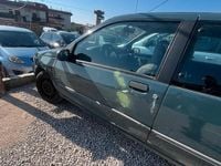 Usata Renault Clio 1990 Verde Utilitaria