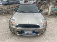 Usata Mini Cooper 119 CV (87 kW) 2009 Marrone Utilitaria