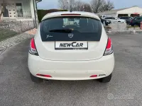 Usata Lancia Ypsilon Gold 69 CV (50 kW) 2018 Bianco Utilitaria