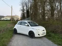 Usata Fiat 500e La Prima 86 kW (118 CV) 2023 Utilitaria