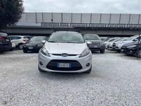 Usata Ford Fiesta 92 CV (67 kW) 2010 Grigio Utilitaria