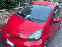 Usata Toyota Aygo 68 CV (50 kW) 2010 Rosso Utilitaria
