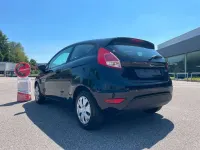 Usata Ford Fiesta Trend 60 CV (44 kW) 2015 Nero Utilitaria