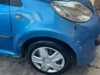 Usata Peugeot 107 68 CV (50 kW) 2007 Bluazzurro Utilitaria