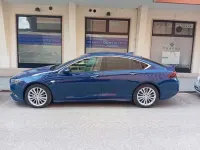 Usata Opel Insignia Innovation 166 CV (122 kW) 2018 Bluazzurro Berlina