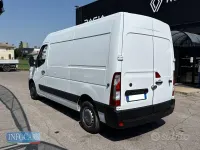Usata Renault Master 42 kW (58 CV) 2021 Bianco pastello Monovolume