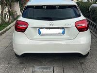 Usata Mercedes A180 122 CV (89 kW) 2016 Bianco Berlina