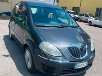Usata Lancia Musa 90 CV (66 kW) 2009 Grigio Monovolume