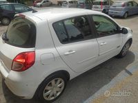 Usata Renault Clio IV 75 CV (55 kW) 2012 Bianco Utilitaria