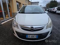 Usata Opel Corsa Edition 85 CV (62 kW) 2013 Bianco Utilitaria