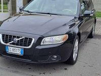 usata Volvo V70 2.4d Kinetic