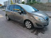 Usata Opel Meriva 110 CV (80 kW) 2011 Marrone Monovolume