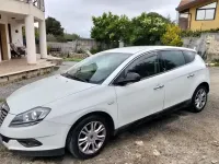 Usata Lancia Delta 120 CV (88 kW) 2012 Bianco Utilitaria