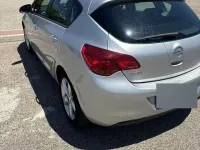 Usata Opel Astra 110 CV (80 kW) 2010 Grigio Berlina
