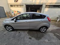 Usata Ford Fiesta 2012 Grigio Berlina