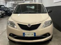 Usata Lancia Ypsilon Silver 69 CV (50 kW) 2017 Panna Utilitaria