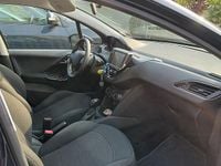 Usata Peugeot 208 Active 82 CV (60 kW) 2018 Utilitaria