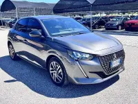 Usata Peugeot 208 Allure 101 CV (74 kW) 2023 Grigio Utilitaria