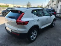 Usata Volvo XC40 Momentum 163 CV (119 kW) 2020 Bianco SUV
