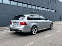Usata BMW 318 143 CV (105 kW) 2011 Grigio Station wagon