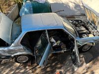 Usata BMW 318 116 CV (85 kW) 1989 Blu Berlina