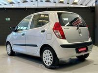 Usata Hyundai i10 Style 65 CV (47 kW) 2010 Argento Utilitaria