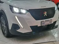 Używany Peugeot 2008 GT 110 KM (80 kW) 2022 Biały SUV